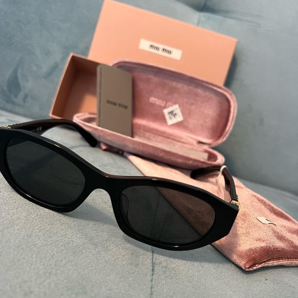 NWT Miu Miu Black Sunglasses A03S - Picture 1 of 12